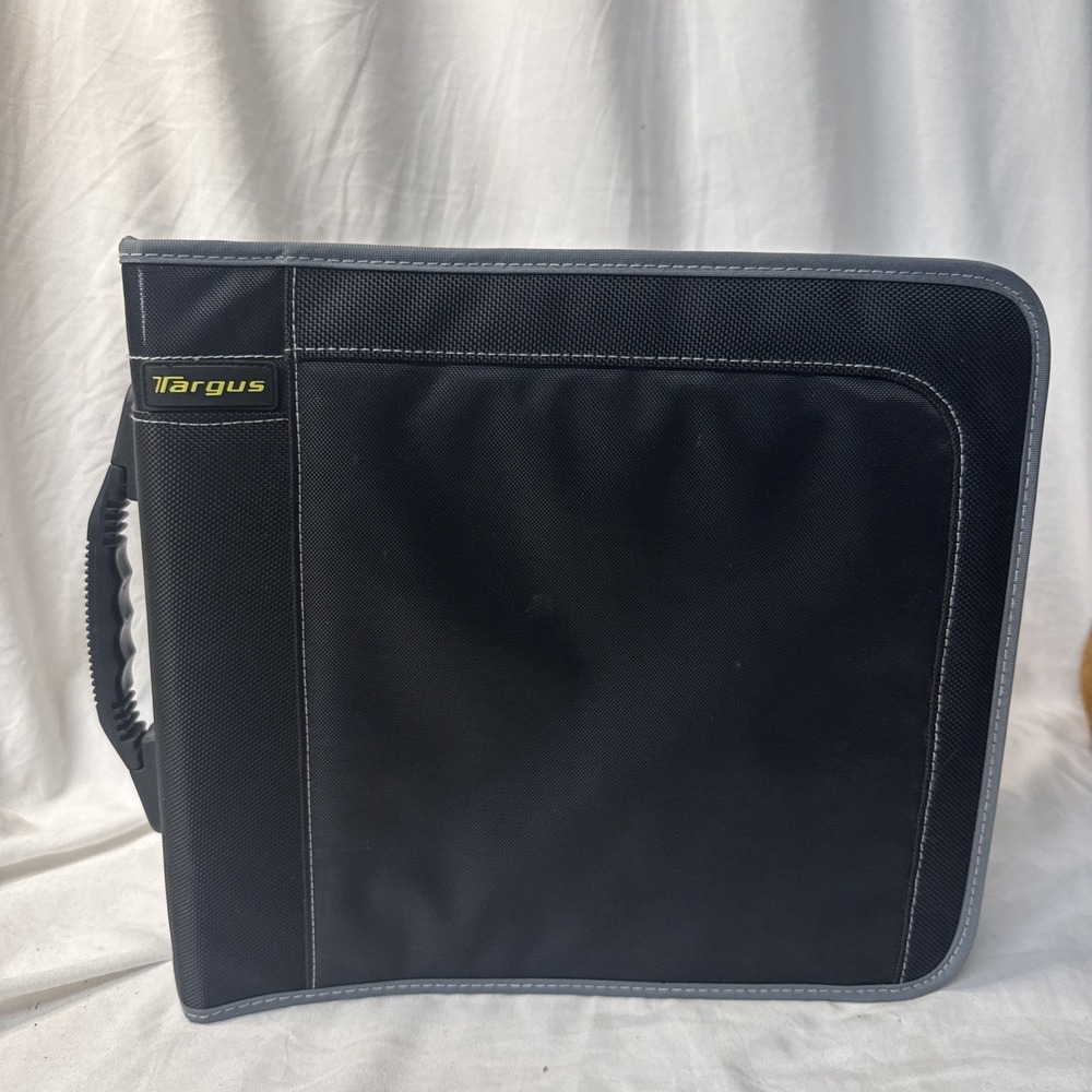 Targus Matrix 320 CD, DVD, Blu Ray, Video Game Storage Case